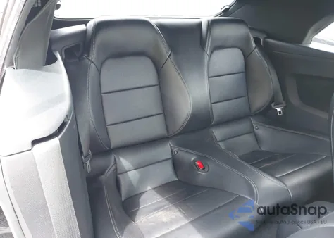 2017 Ford Mustang Ecoboost Premium z USA, uszkodzony, nr VIN 1FATP8UH9H5220295